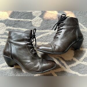 Fly London Port Ground Booties - EU 40.